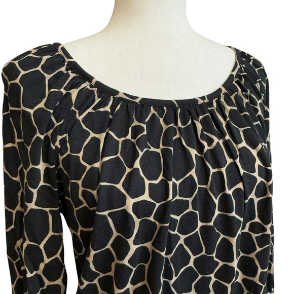 Michael Kors Black / Khaki Animal / Giraffe Print 3/4 Sleeve Top. Size M #1411 - Picture 2 of 7